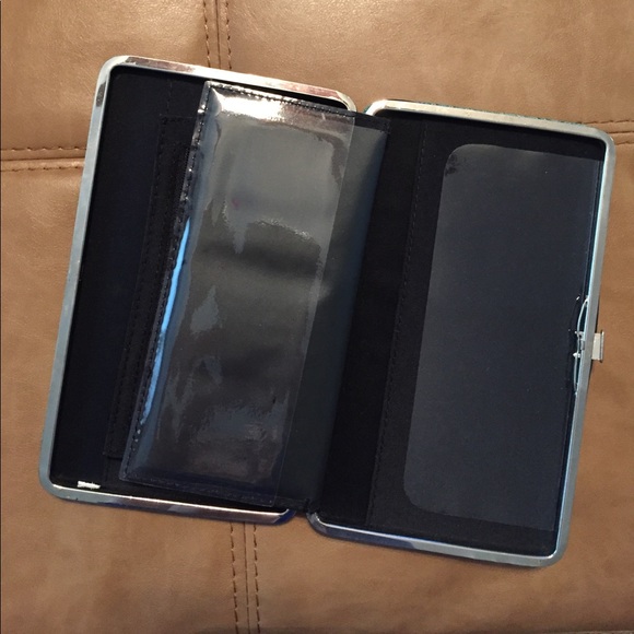 Wallet - Picture 3 of 4