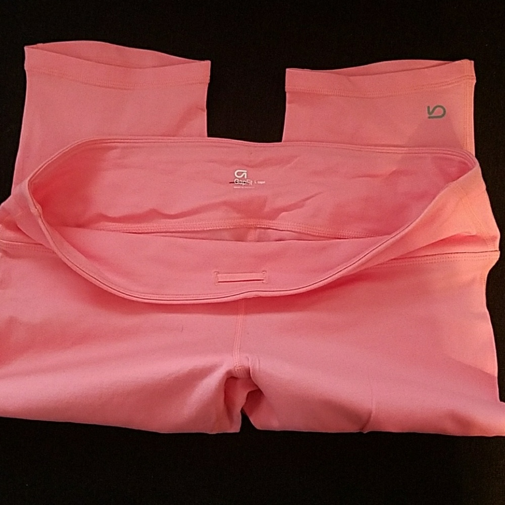 gap exercise leggings