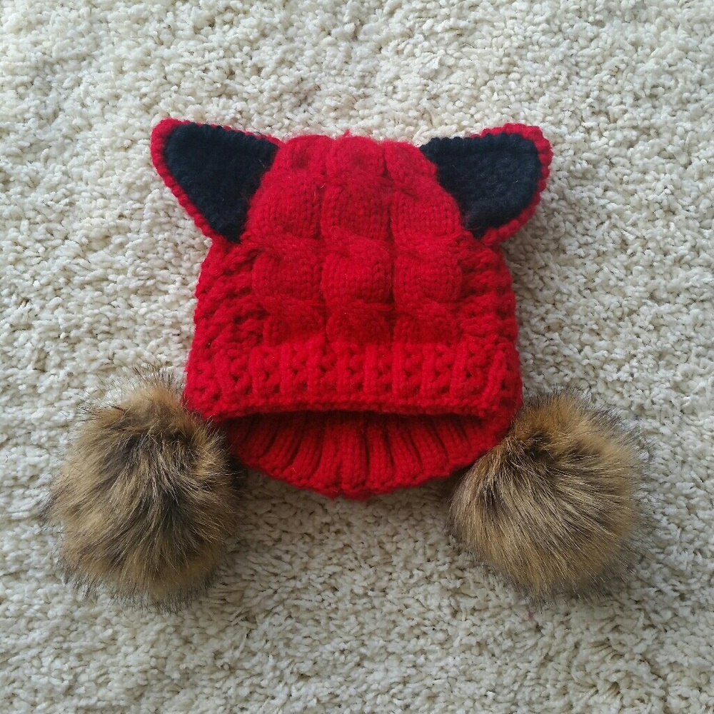 Pom-pom Cat Beanie
