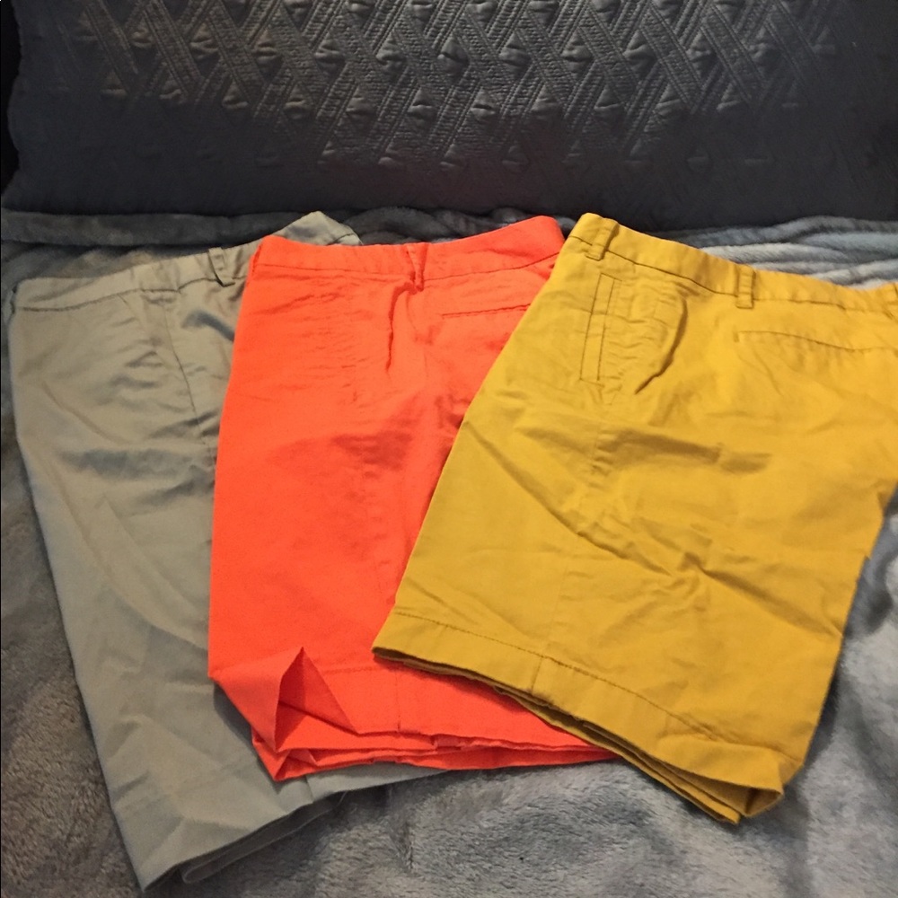 Bermuda Shorts lot
