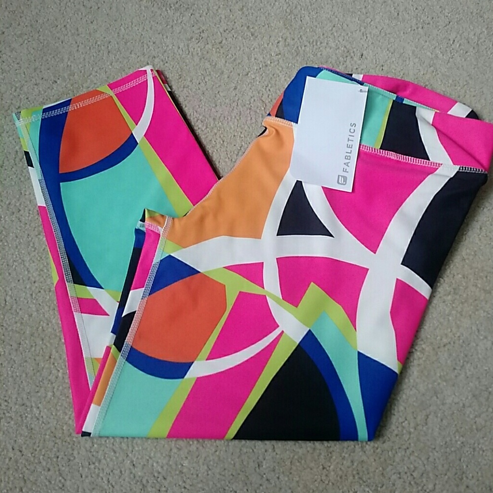 NWT Fabletics leggings
