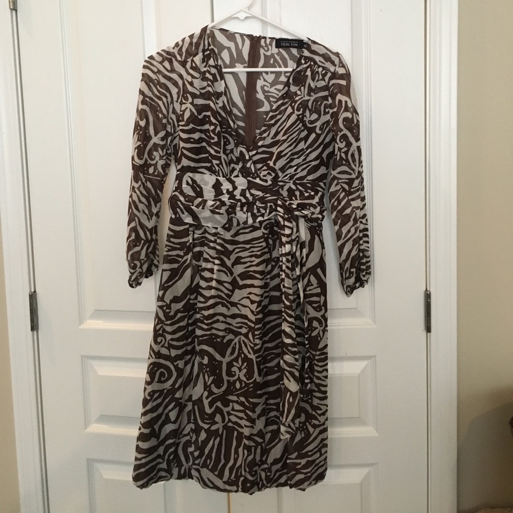 Lovely Rickie Freeman Teri Jon print dress