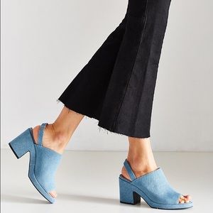 Urban Outfitters slingback heel