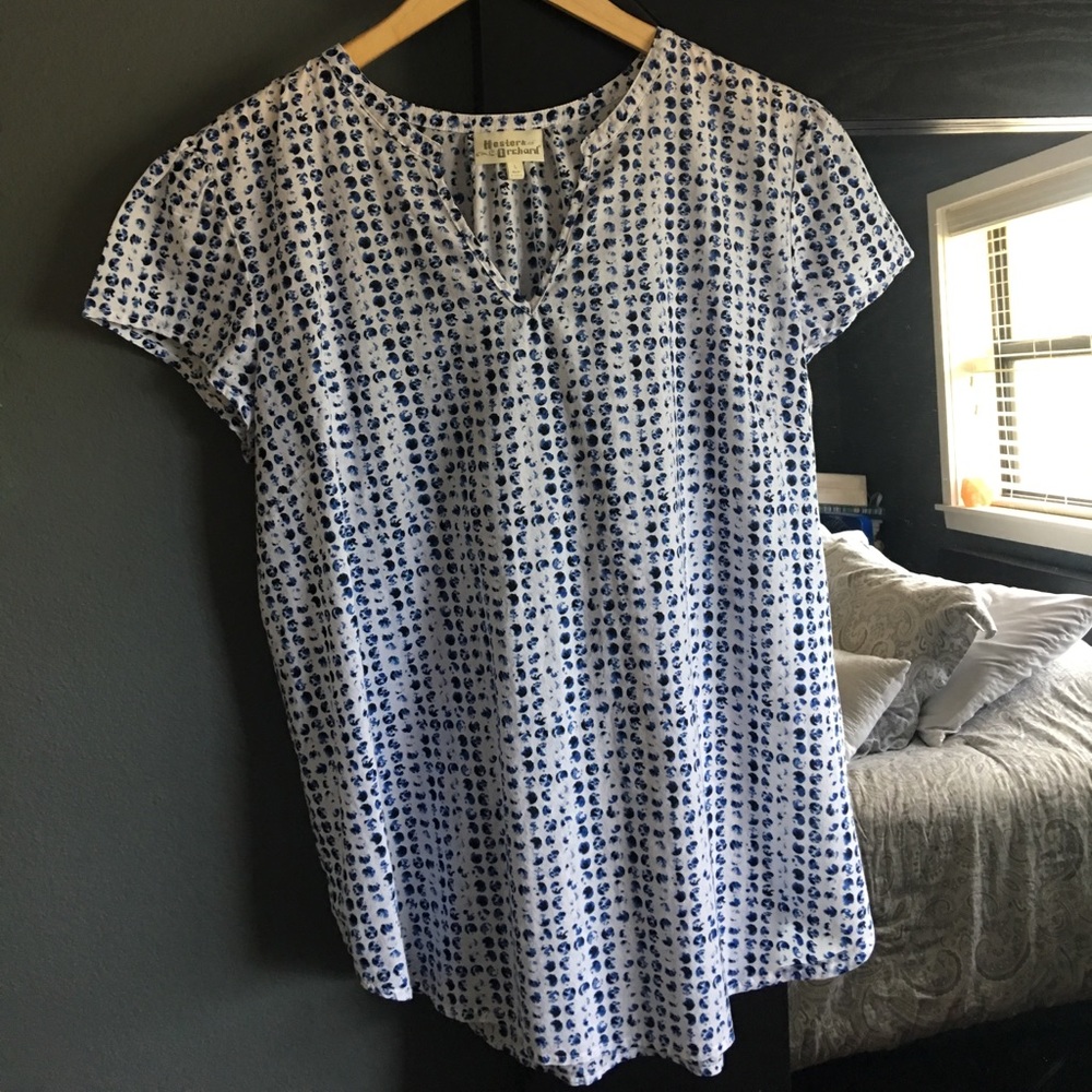 Versatile blouse, excellent condition.
