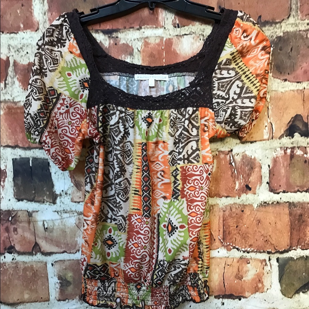 Almost famous short sleeve blouse