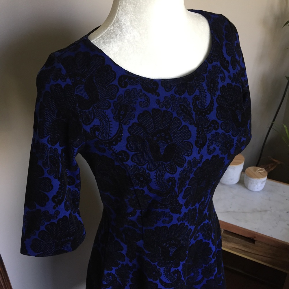 🎉 Land's End Floral Velvet Midi Dress - Picture 3 of 6
