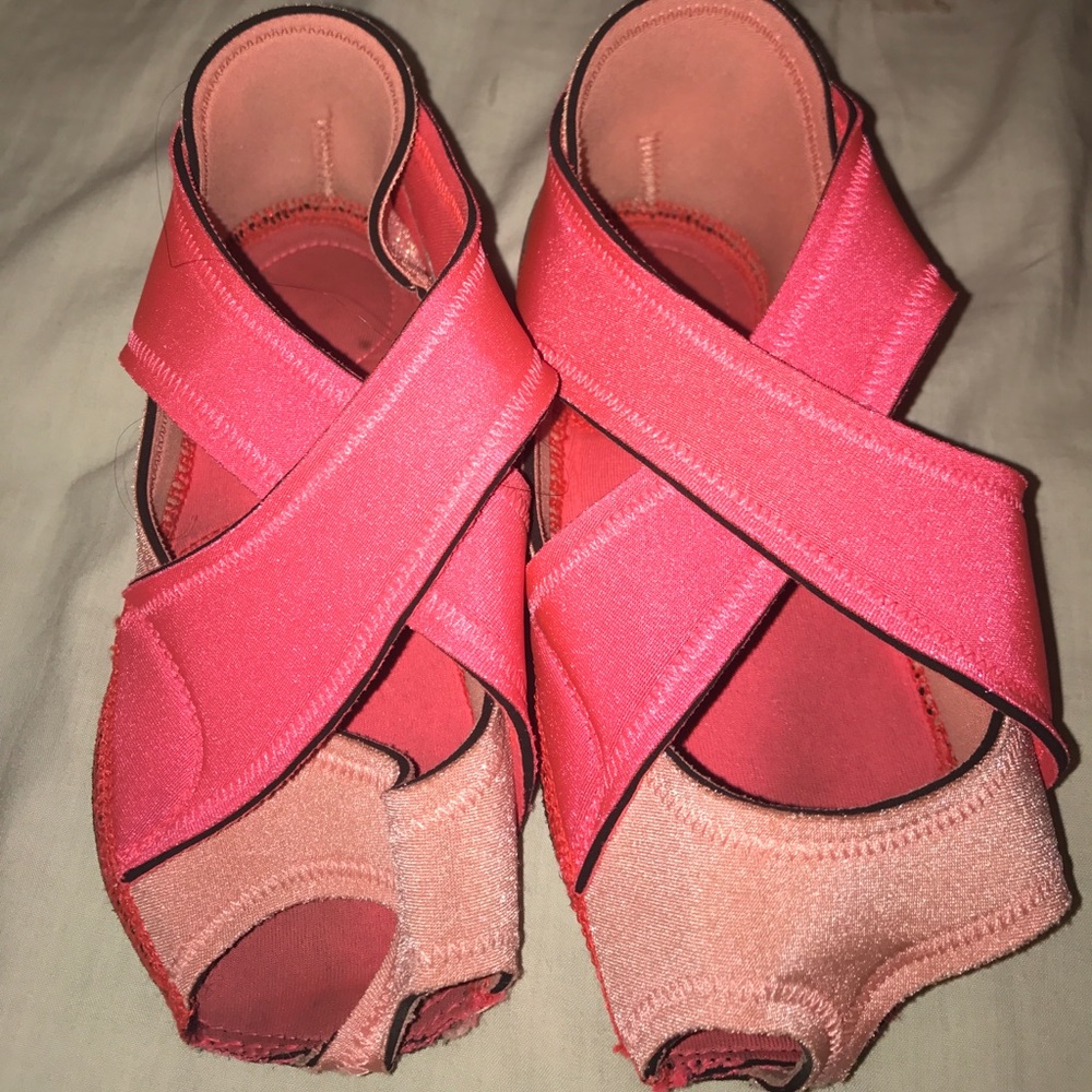 nike studio wrap yoga shoes