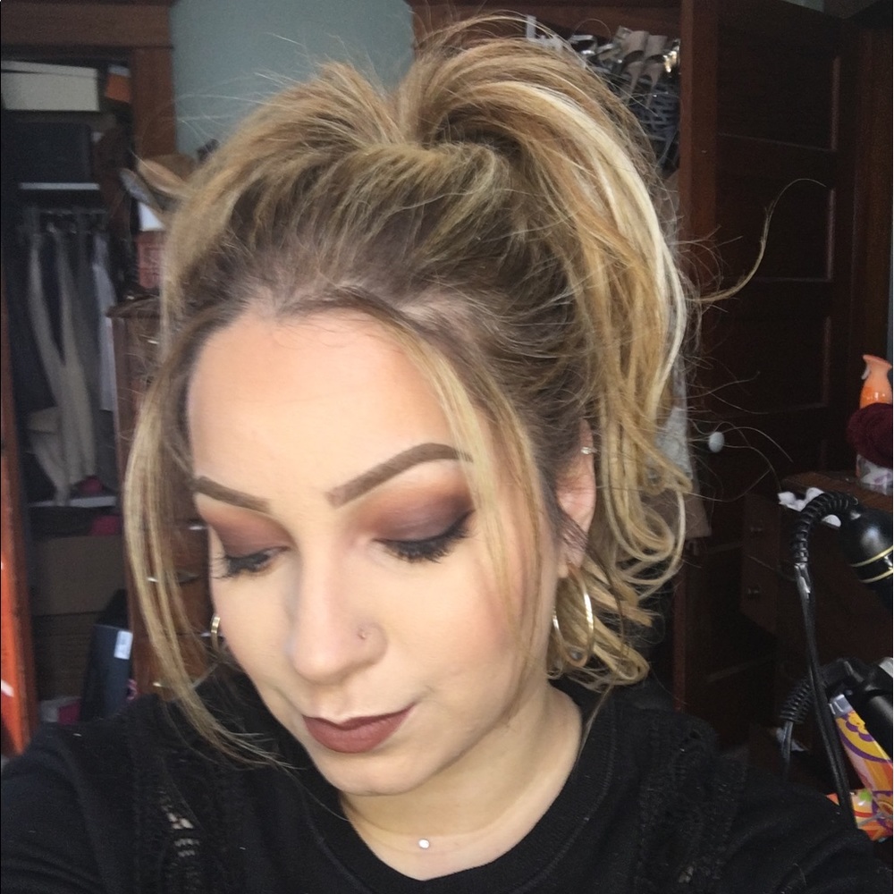 Meet your Posher, Ariana