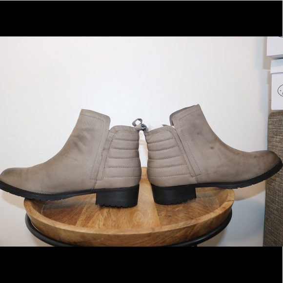 FLASH SALE‼️NIB Steve Madden Graant Ankle Bootie - Picture 2 of 3