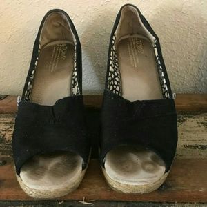 TOMS wedges 7 1/2 W