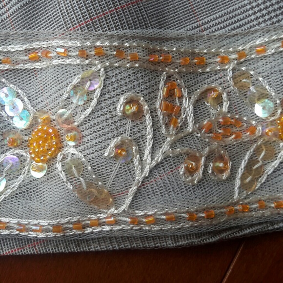 BEBE HOUNDSTOOTH/PLAID BROWN SKIRT W/ EMBROIDERY - Picture 8 of 8