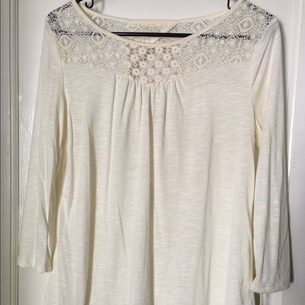 NWT Super cute white top with lace details