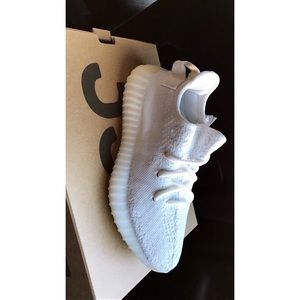 Yeezy boost 350 v2 cream white