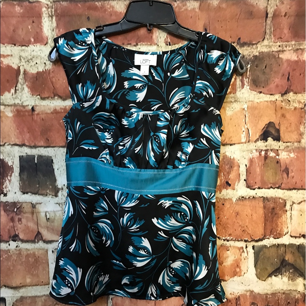 Ann Taylor Loft scoop neck blouse