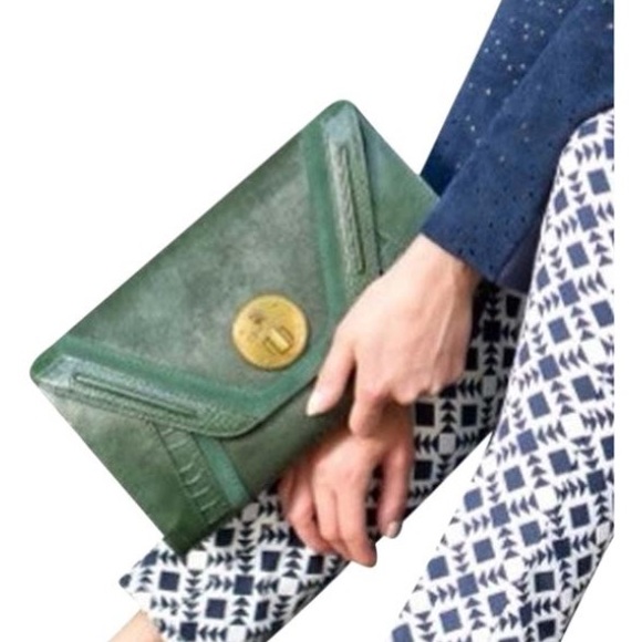 Elliott Lucca Handbags - Elliot Lucca clutch