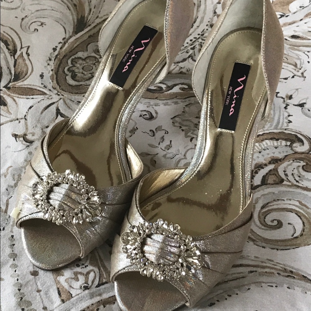 Nina Evening Pumps