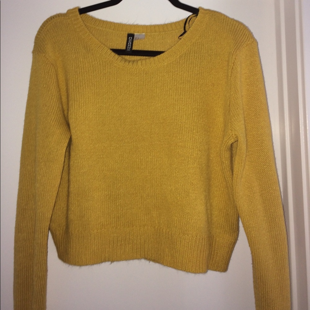 CROP TOP SWEATER