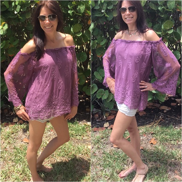 😢 Last 1! Plum Off the Shoulder Top Small - Picture 2 of 3