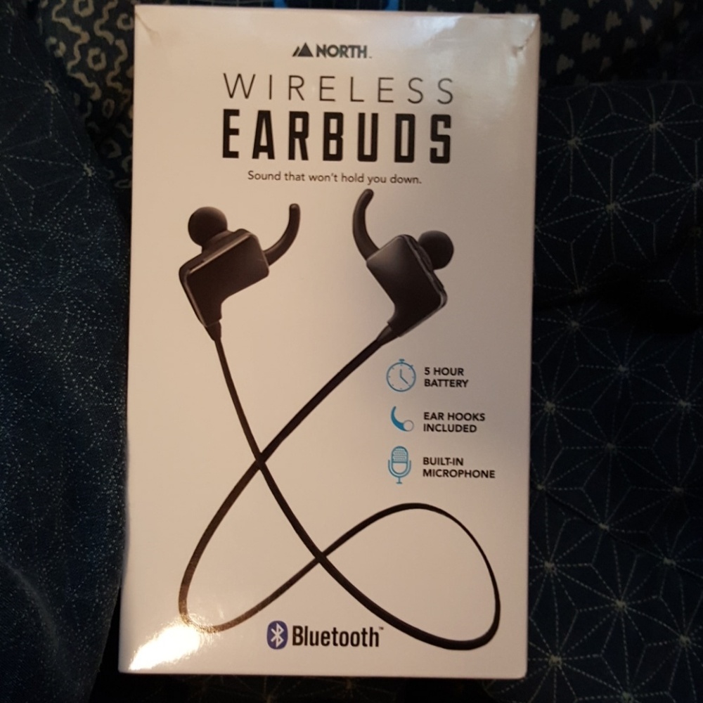 Wireless ear buds