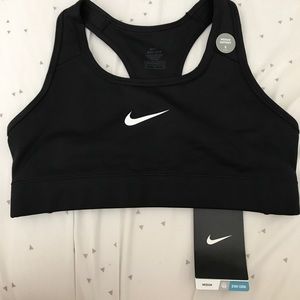 NWT Nike sports bra - size small