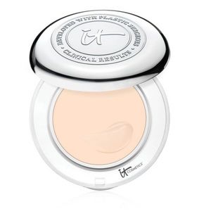 NEW IT COSMETICS CONFIDENCE IN A COMPACT -FAIR