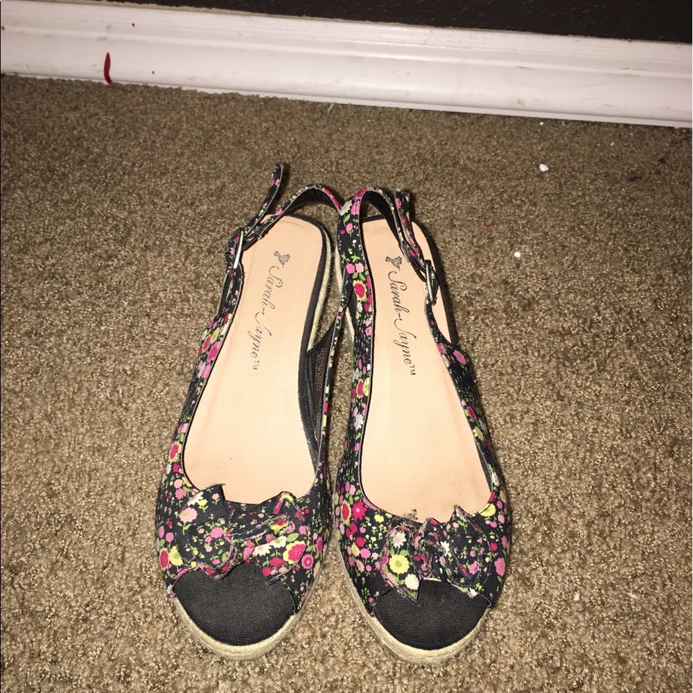 Flowers heels