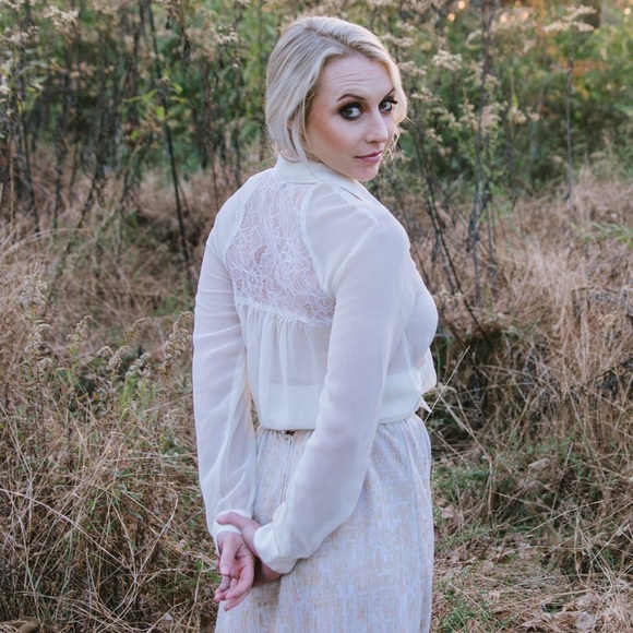 🎉 LC Lauren Conrad Sheer High Low Blouse - Picture 2 of 7