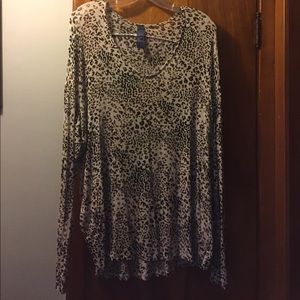 Francesca's shirt leopard print large