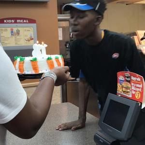 Meet your Posher, Kim