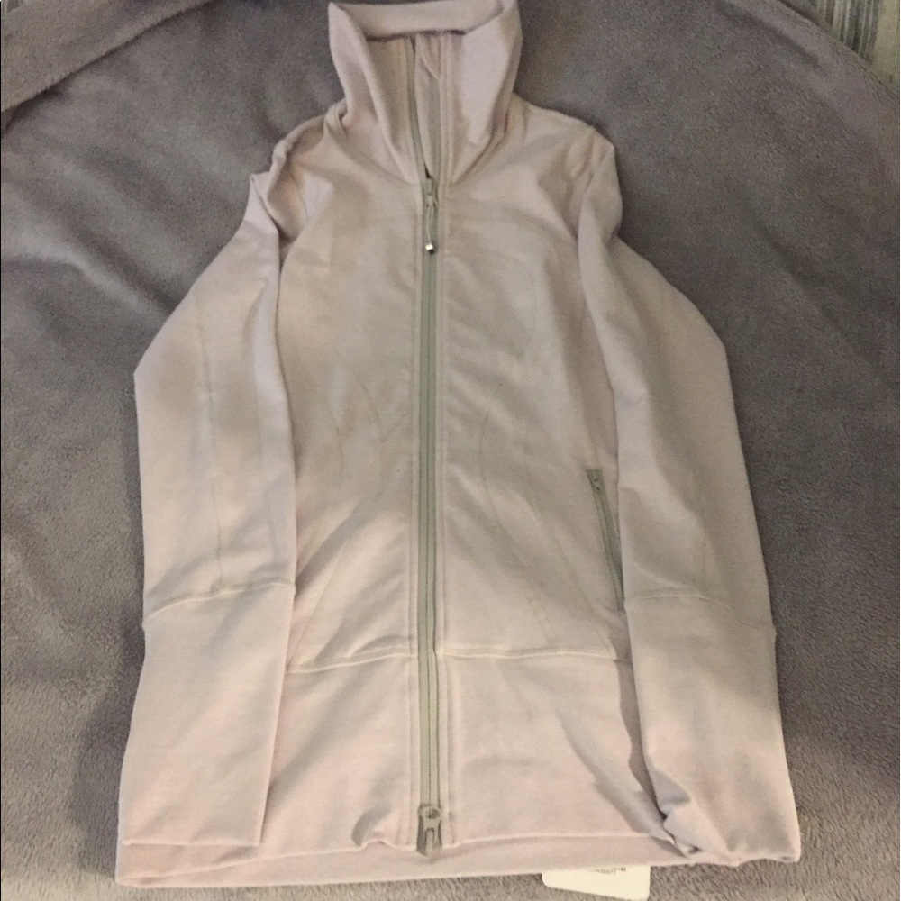 Lululemon in stride jacket