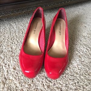 Madden Girl red high heels, size 8 1/2