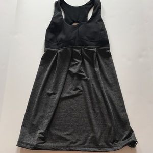 Lululemon tank with built in adjustable bra