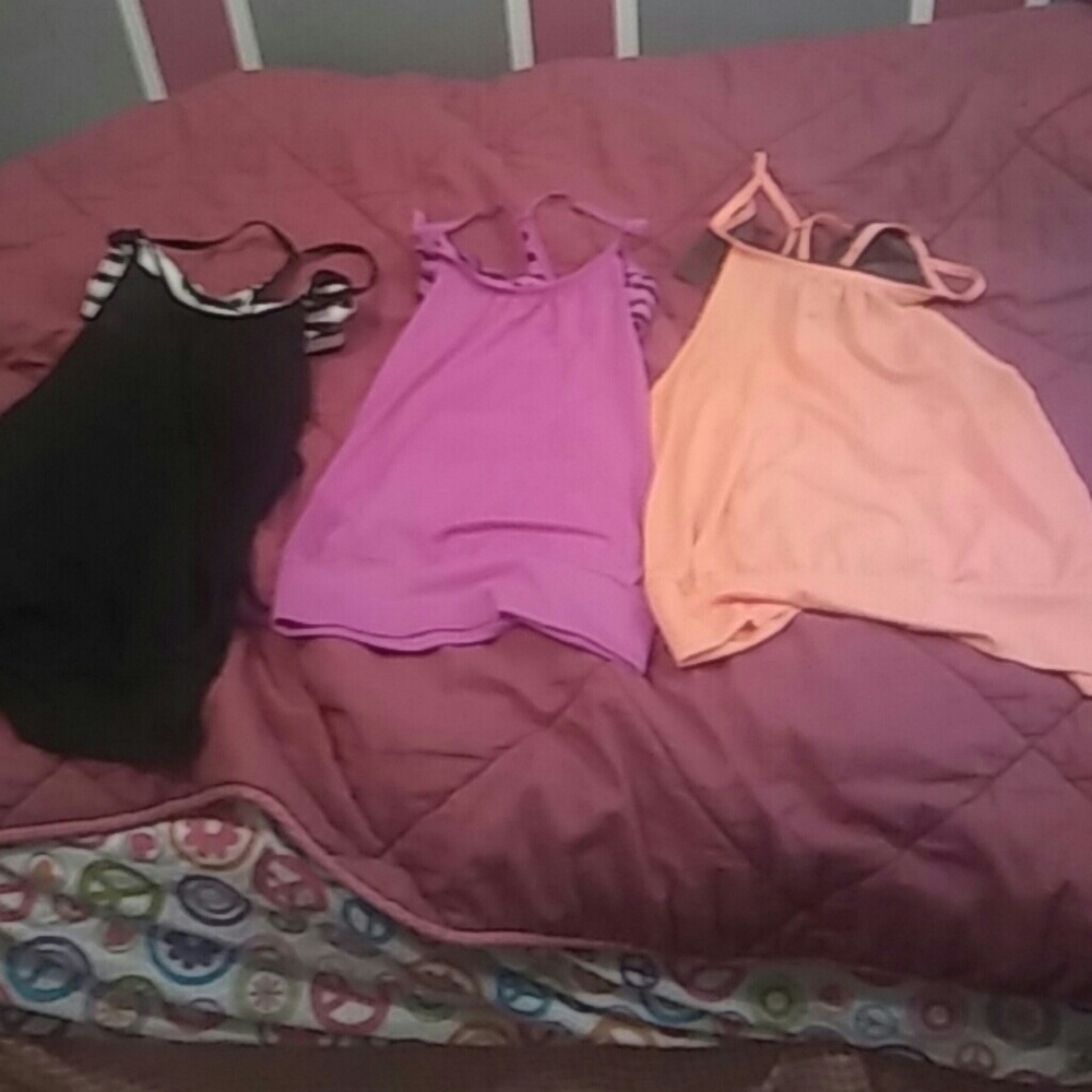 3 Tank top activewear bundle