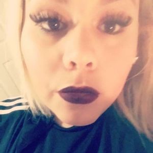 Meet your Posher, Ana