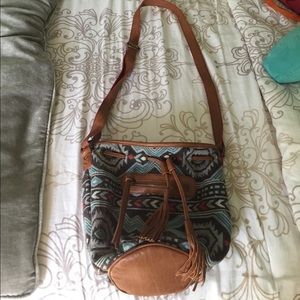 Boho bucket bag with tassel