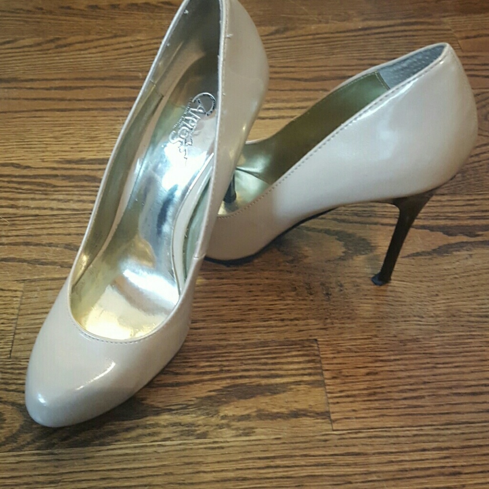 Carlos Santana High Heels