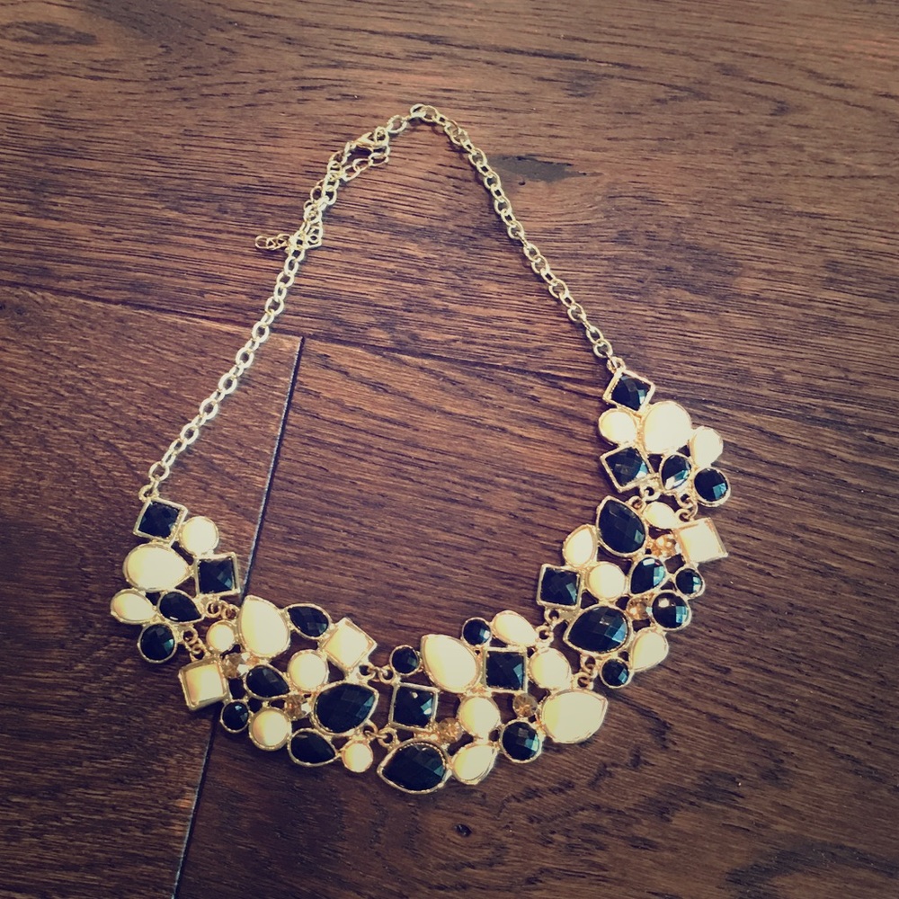 White and black Statement necklace