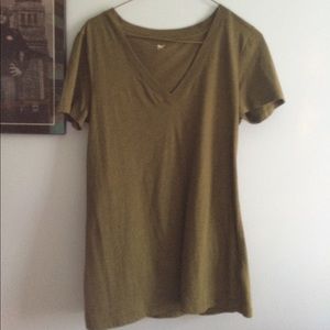 Forest green Gap shirt