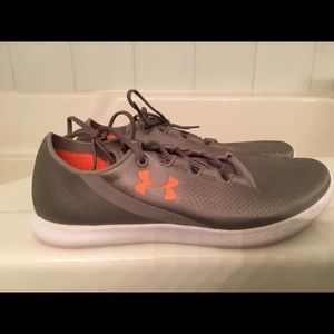 Under Armour indoor studio gym shoes size 8
