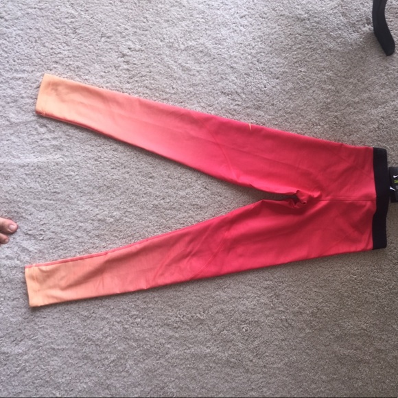 Nike hyper warm active leggings. Xs - Picture 8 of 8