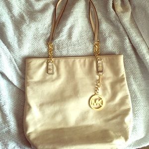 🌟Authentic Michael Kors Bag💫🌟