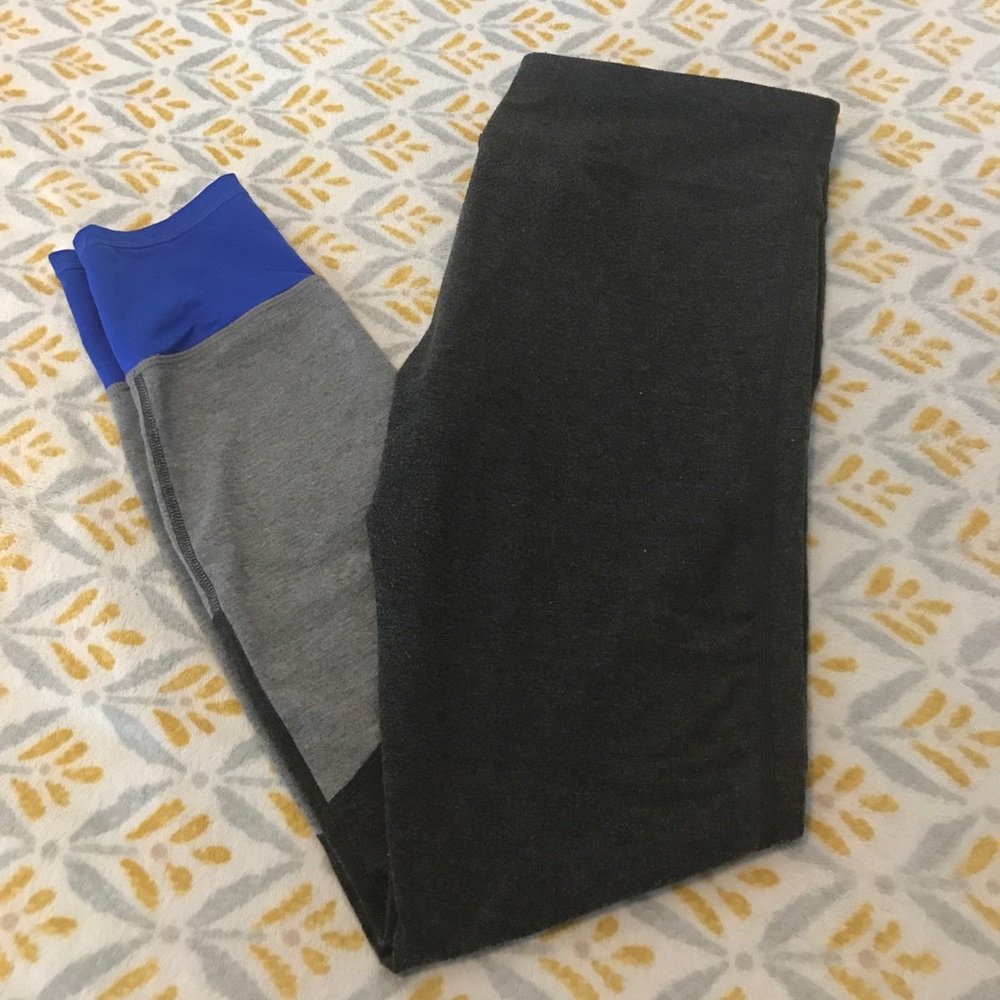 ☀️Gap Fit Gfast Colorblock Legging