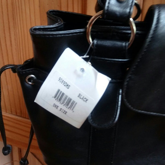 Brand new black soft leather bag .  Never used - Picture 4 of 8