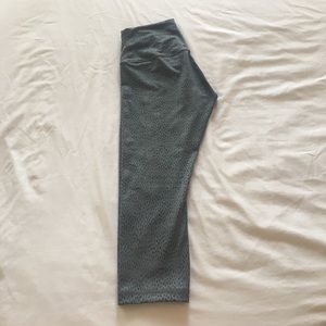 Lululemon high rise wunder under crops!!