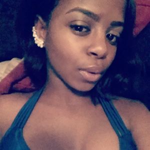 Meet your Posher, Iesha