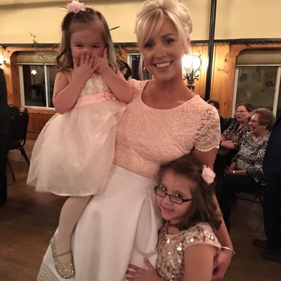 Meet your Posher, Rachael - Picture 1 of 1