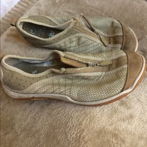 Tan Merrel tennis shoes