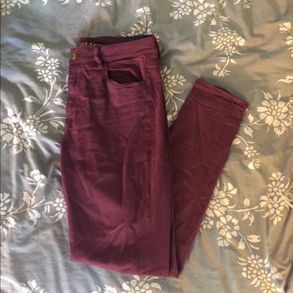American Eagle Hi-rise jeggings in maroon