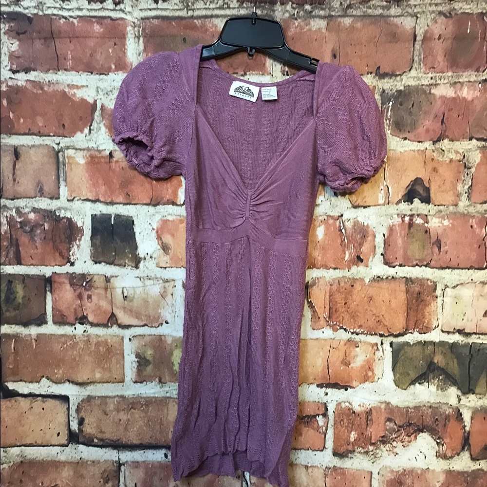 Purple short sleeve sweater