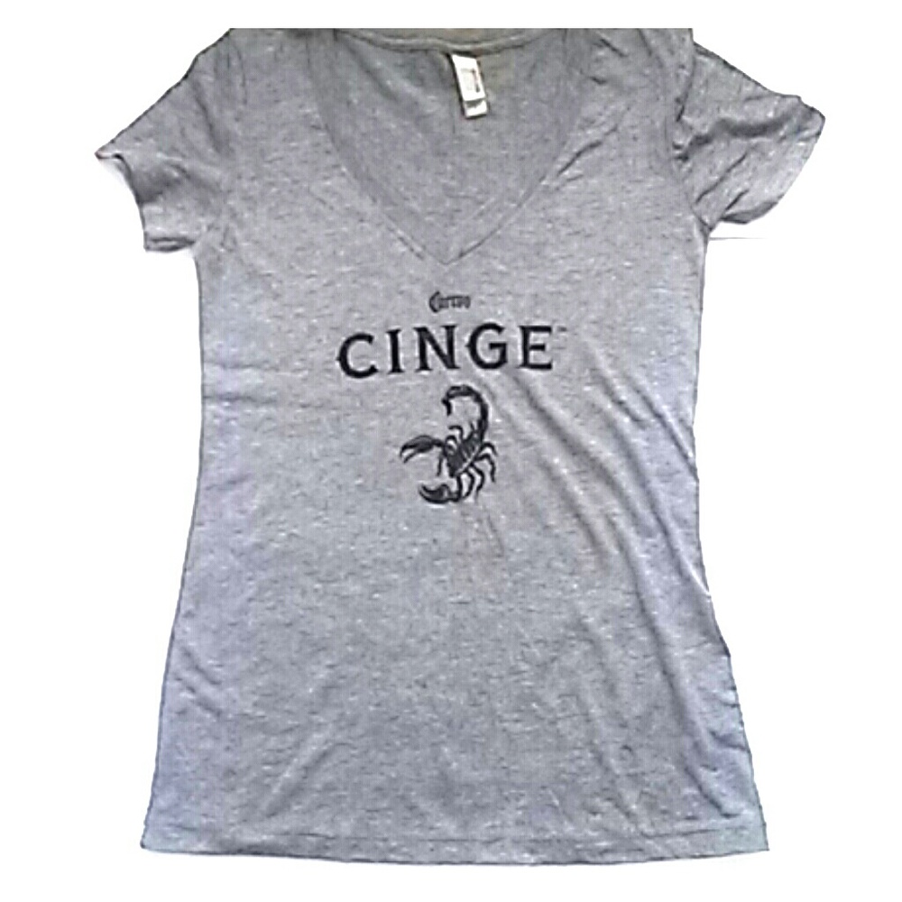 NEXT LEVEL Cuervo Cinge T-shirt